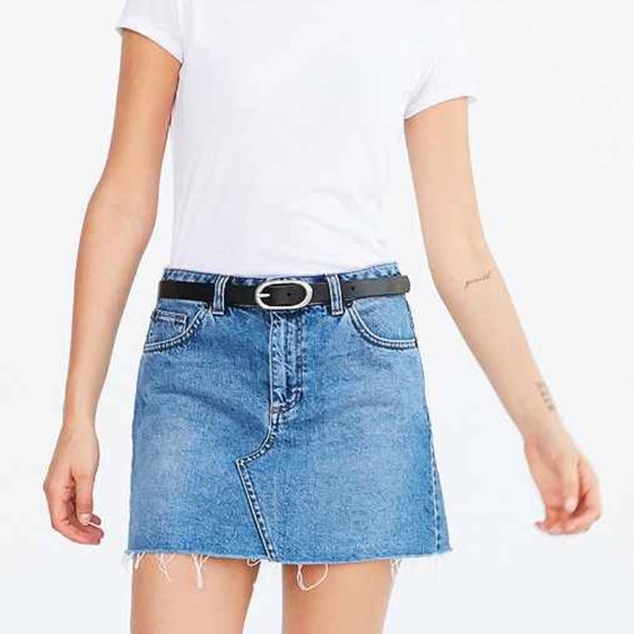 Urban Outfitters BDG denim raw-edge mini skirt - Picture 2 of 5